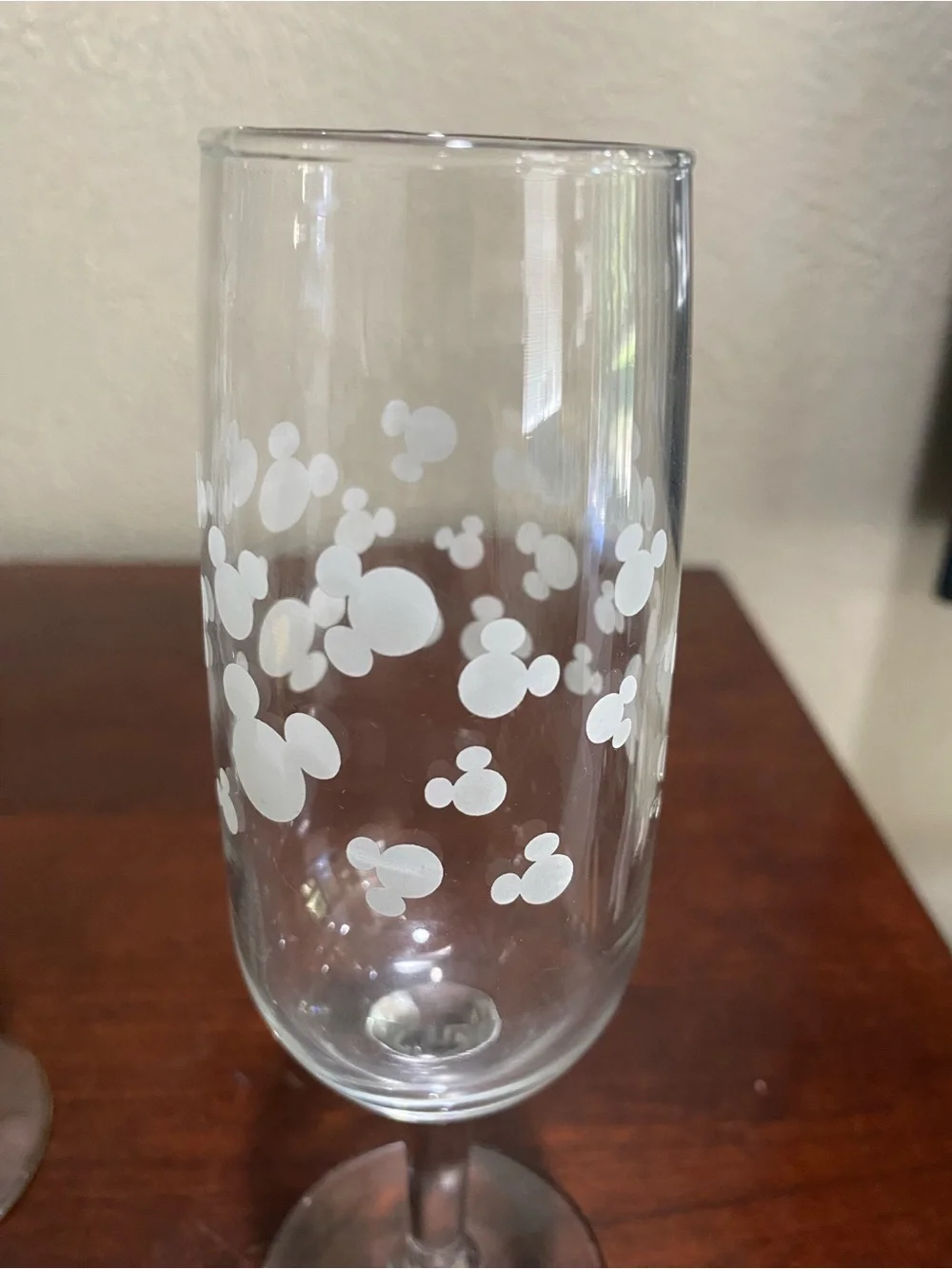 Disney pair champagne